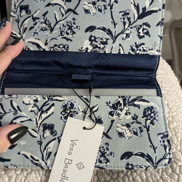 Vera Bradley Checkbook Cover - Picture 1 of 6